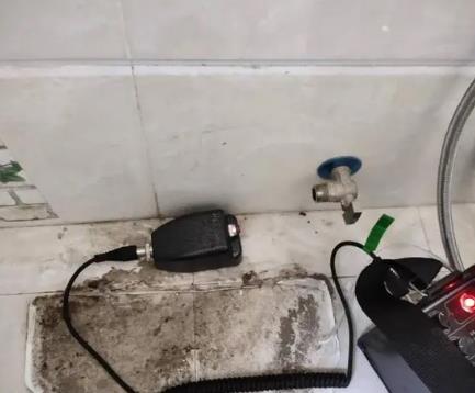 大庆屋顶漏水维修公司分享下卫生间漏水的危害及解决方法
